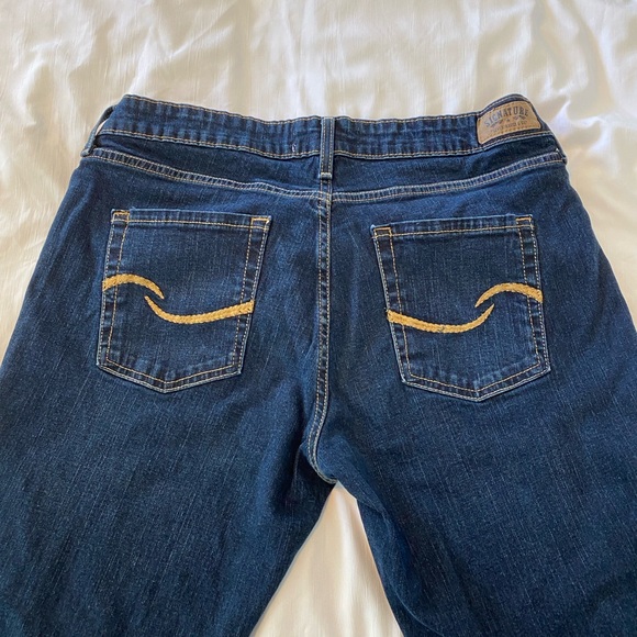 Signature Levi’s Modern Straight - Picture 5 of 6